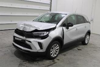 damaged passenger cars Opel Crossland X 2022/11