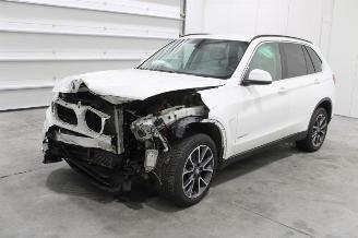 damaged passenger cars BMW X5  2013/12