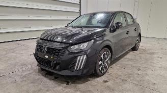 skadebil auto Peugeot 208  2025/2