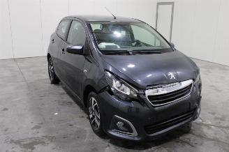 Peugeot 108  picture 2