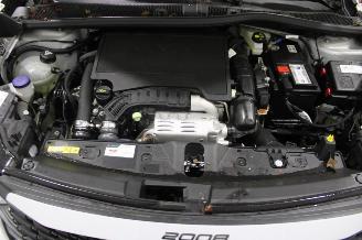 Peugeot 2008  picture 15