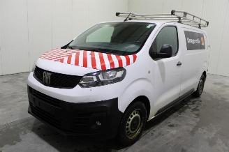 krockskadad bil auto Fiat Scudo  2023/3