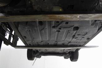 Peugeot 208  picture 17