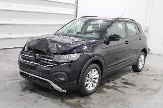 krockskadad bil auto Volkswagen T-Cross  2024/6