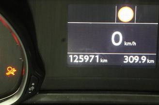 Peugeot 308  picture 13