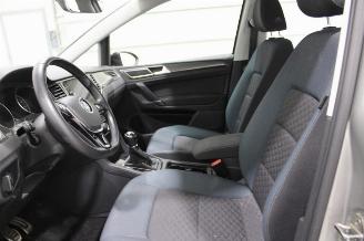 Volkswagen Golf  picture 10