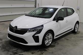 skadebil auto Renault Clio  2024/9
