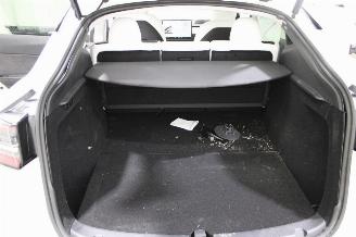 Tesla Model Y  picture 21