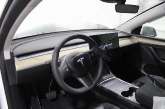 Tesla Model Y  picture 9
