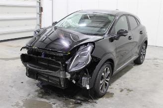 damaged passenger cars Ford Puma  2025/2