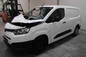 Salvage car Toyota ProAce CITY 2021/12
