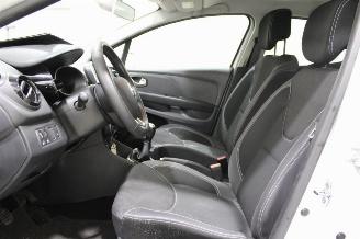 Renault Clio  picture 11