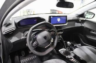 Peugeot 208  picture 8