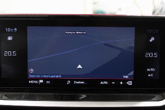 Peugeot 208  picture 13