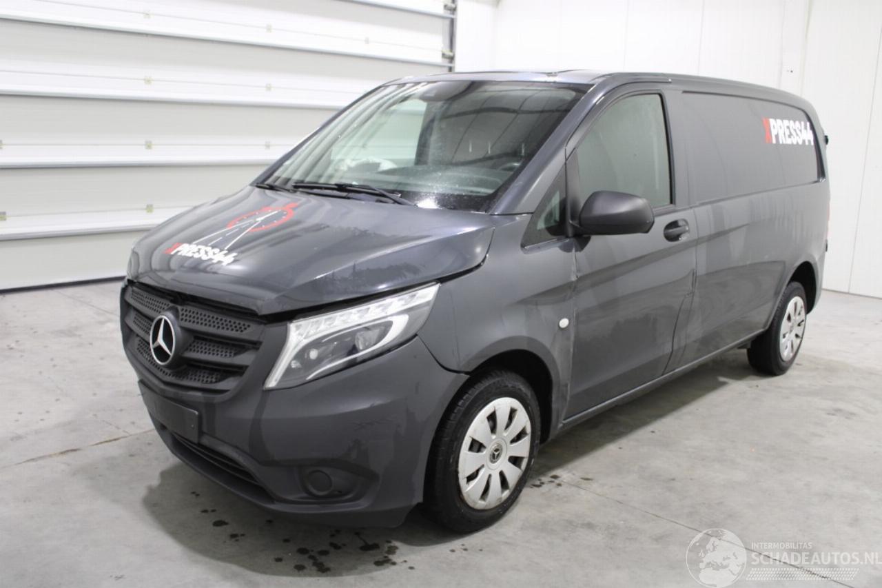 Mercedes Vito 