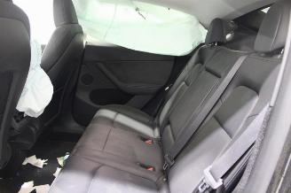 Tesla Model Y  picture 11