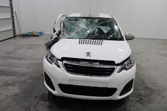 Peugeot 108  picture 6