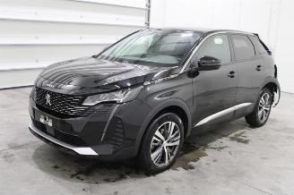 Vaurioauto  passenger cars Peugeot 3008  2021/9