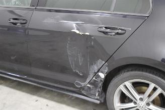 Volkswagen Golf  picture 9