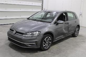 Auto incidentate Volkswagen Golf  2019/7