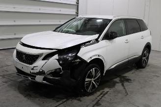 Vaurioauto  passenger cars Peugeot 5008  2019/5