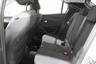 Peugeot 208  picture 11