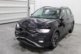 uszkodzony samochody osobowe Volkswagen T-Cross  2023/10