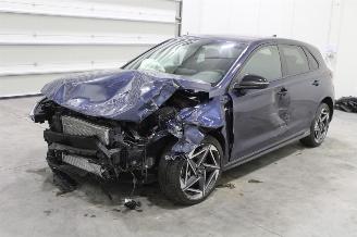 uszkodzony samochody osobowe Hyundai I-30 i30 2025/11