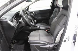 Renault Captur  picture 10