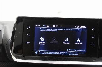 Peugeot 208  picture 14