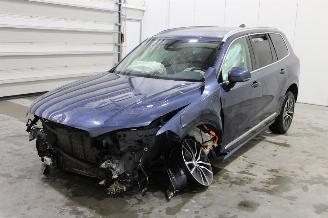 Damaged car Volvo Xc-90 XC 90 2023/9