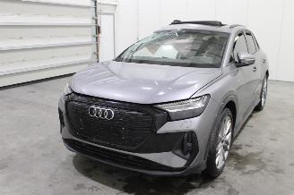 Vrakbiler auto Audi Q4 e-tron 2023/5