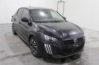 Peugeot 208  picture 2