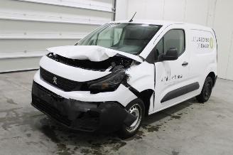 Purkuautot passenger cars Peugeot Partner  2022/10