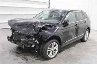 Schadeauto Volkswagen Tiguan  2019/6
