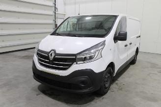 Coche siniestrado Renault Trafic  2020/10