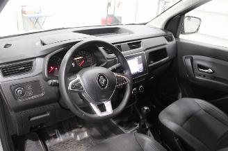 Renault Express  picture 9