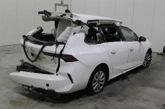 Opel Astra  picture 3