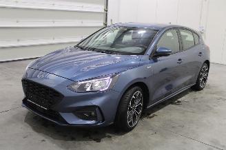 krockskadad bil auto Ford Focus  2020/1