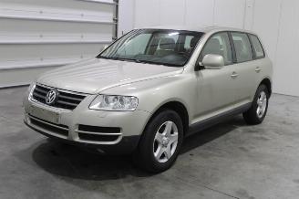 krockskadad bil auto Volkswagen Touareg  2004/8
