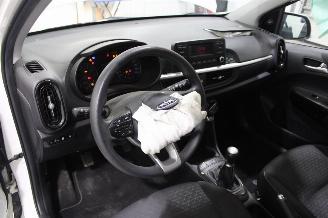 Kia Picanto  picture 10