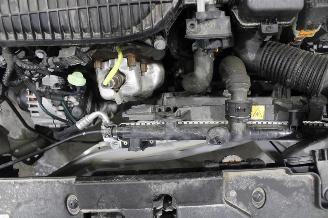 Peugeot 208  picture 17