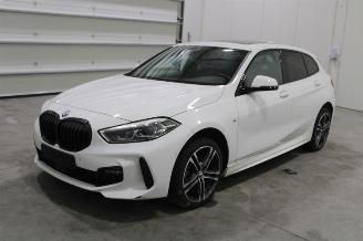Démontage voiture BMW 1-serie 118 2023/2