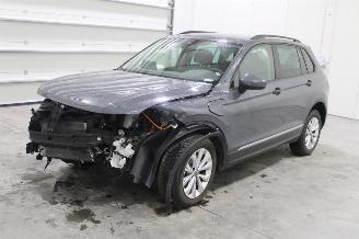Unfallwagen Volkswagen Tiguan  2023/9