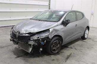 skadebil auto Renault Clio  2025/6