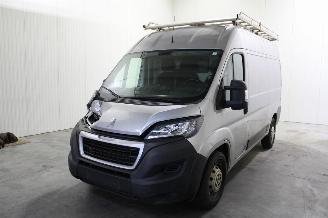 skadebil auto Peugeot Boxer  2020/9
