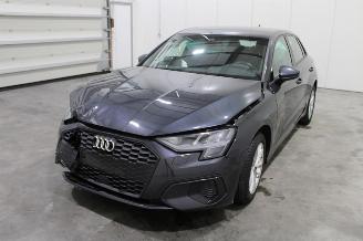 damaged passenger cars Audi A3  2022/3