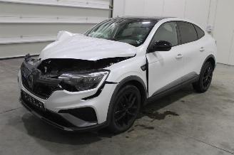 uszkodzony samochody osobowe Renault Arkana  2024/4