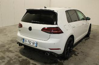 Volkswagen Golf  picture 3