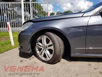 Mercedes E-klasse E Estate (S212), Combi, 2009 / 2016 E-250 CDI 16V BlueEfficiency,BlueTEC picture 3